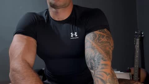 Snapshot of panther_style chatting on 1, 10, 2025 Oleg online show from 1, 10, 2025