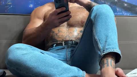 Snapshot of panther_style chatting on 18, 10, 2025 Oleg online show from 18, 10, 2025