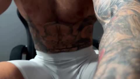 Snapshot of panther_style chatting on 4, 11, 2025 Oleg online show from 4, 11, 2025