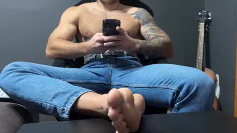 Snapshot of panther_style chatting on 15, 11, 2025 Oleg online show from 15, 11, 2025