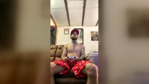 Snapshot of panthers_room chatting on 5, 5, 2026 panthers_room online show from 5, 5, 2026