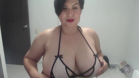 Paola Williams online show from 13, 5, 2026