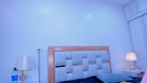 Snapshot of paolaa_rodriguez chatting on 17, 12, 2024 Paola online show from 17, 12, 2024