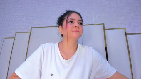 Paola  online show from 1, 12, 2025