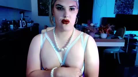 Snapshot of paoladoll chatting on 21, 7, 2026 Sarina Williams online show from 21, 7, 2026