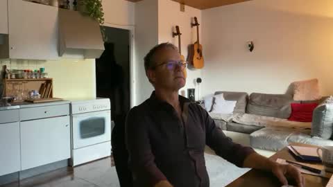 papa_show online show from 8, 1, 2025