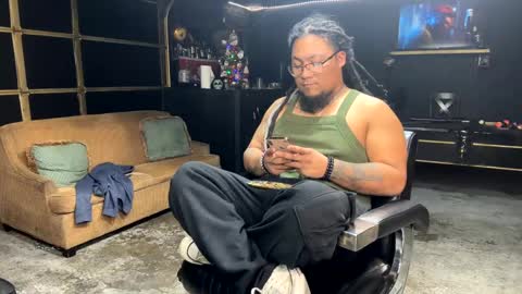 papi_krizz online show from 11, 12, 2024