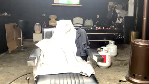 papi_krizz online show from 28, 2, 2025