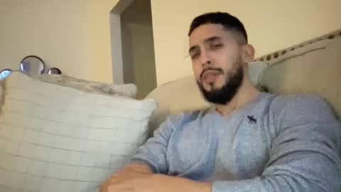 papicubano_guapo23cm online show from 23, 2, 2025