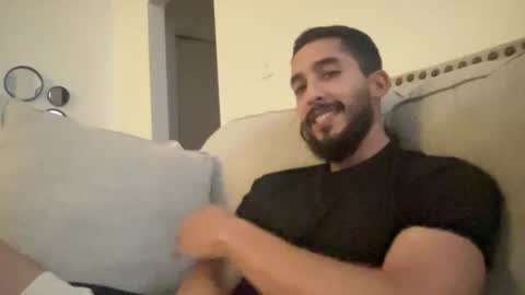 papicubano_guapo23cm online show from 3, 10, 2025