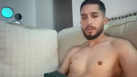papicubano_guapo23cm online show from 21, 7, 2026