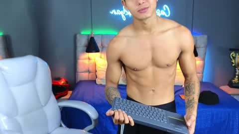 Ryan And Casper online show from 10, 12, 2024