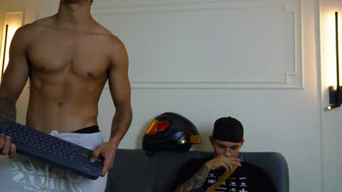 Ryan And Casper online show from 17, 1, 2025