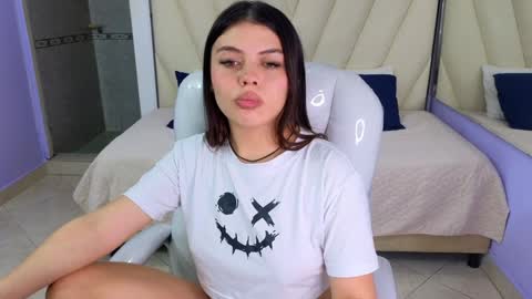 Amy and my doll online show from 22, 12, 2024