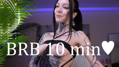 Snapshot of parasite_eve1 chatting on 17, 2, 2025 Alise Melissa online show from 17, 2, 2025