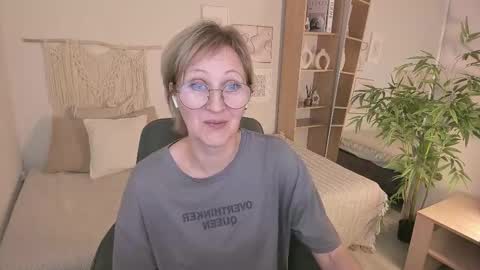 Paris online show from 26, 10, 2025