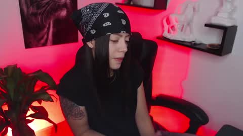 Paris D angelo online show from 7, 3, 2025