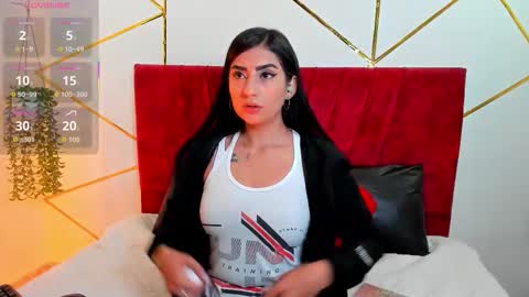 paris_evans_01 online show from 13, 1, 2026