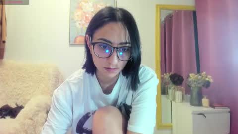 Paris online show from 22, 2, 2026