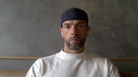 Porn Actor 21cm Hetero online show from 15, 1, 2026