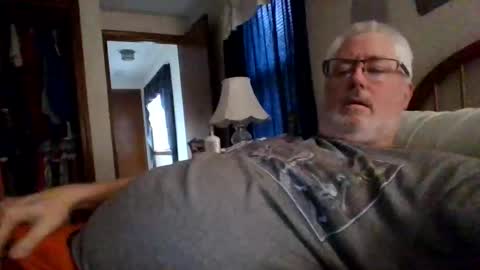 Snapshot of part86 chatting on 5, 11, 2025 part86 online show from 5, 11, 2025