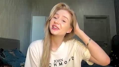 Snapshot of partheniamachle chatting on 30, 6, 2026 Milana online show from 30, 6, 2026
