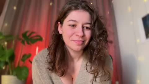 Snapshot of passionessa chatting on 26, 2, 2025 Call me Miss Alice Careful Passion Queen online show from 26, 2, 2025