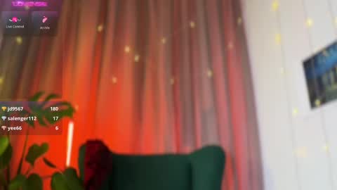 Snapshot of passionessa chatting on 26, 2, 2025 Call me Miss Alice Careful Passion Queen online show from 26, 2, 2025