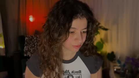 Snapshot of passionessa chatting on 8, 10, 2025 Call me Miss Alice Careful Passion Queen online show from 8, 10, 2025
