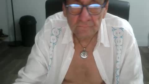 Snapshot of pastelito76 chatting on 9, 1, 2026 Bob online show from 9, 1, 2026