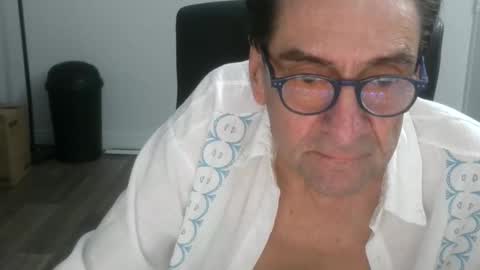 Snapshot of pastelito76 chatting on 9, 2, 2026 Bob online show from 9, 2, 2026