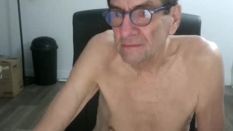 Snapshot of pastelito76 chatting on 10, 2, 2026 Bob online show from 10, 2, 2026