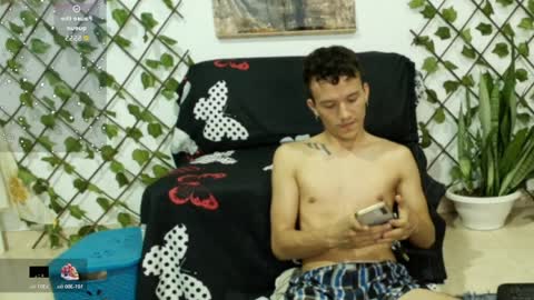Snapshot of patrick_phoenix chatting on 28, 3, 2026 online show from 28, 3, 2026