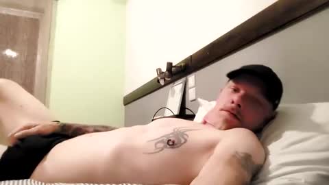 Charles Tremblay online show from 16, 11, 2025