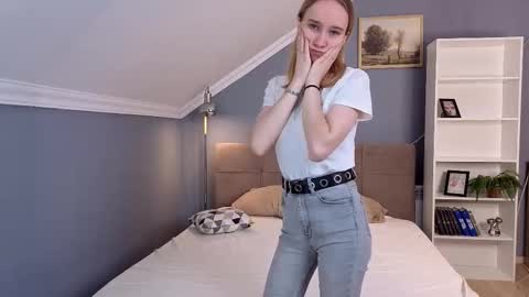 Snapshot of patsy_lewis chatting on 10, 9, 2025 Alice online show from 10, 9, 2025