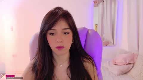 Sofa online show from 4, 10, 2025