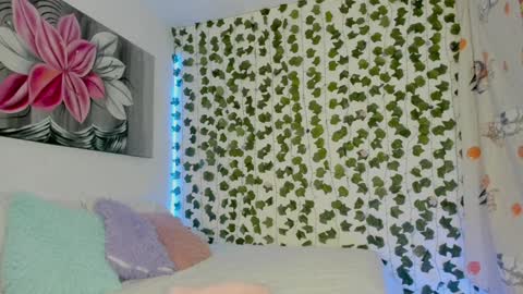 Snapshot of pau_delima__ chatting on 4, 2, 2025 paulina online show from 4, 2, 2025