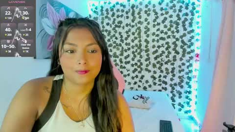 Snapshot of pau_delima__ chatting on 8, 3, 2025 paulina online show from 8, 3, 2025