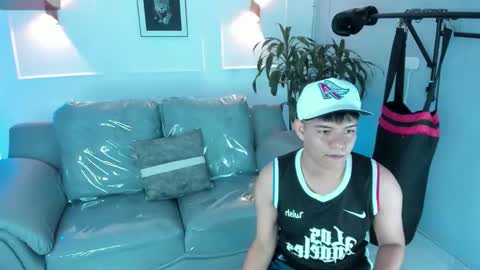 Snapshot of paul27__ chatting on 2, 12, 2025 paul27__ online show from 2, 12, 2025