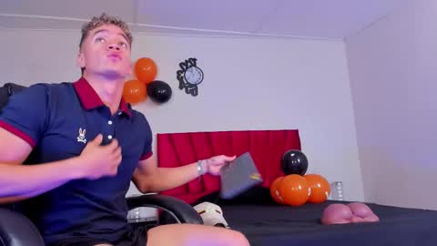 Paull George online show from 11, 10, 2025