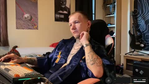Snapshot of paul_razor chatting on 25, 4, 2026 Paul online show from 25, 4, 2026