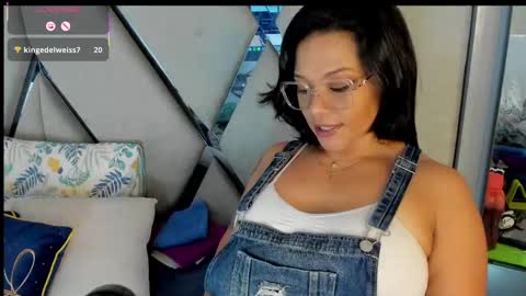 Paula online show from 21, 2, 2025