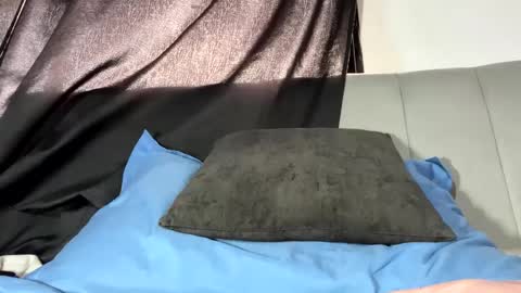 Yura independent  model online show from 5, 10, 2025