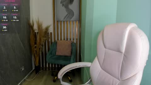 Paulina Belle online show from 5, 4, 2026