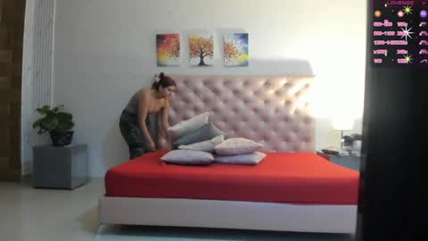 Snapshot of paulinasaeenz chatting on 28, 5, 2026 PaulinaSaennz online show from 28, 5, 2026