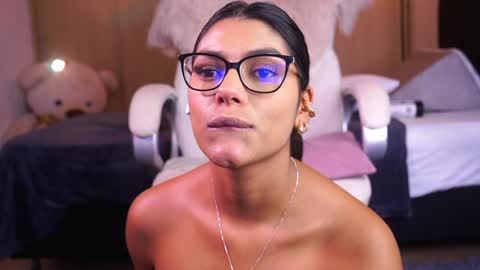 pauline_7 online show from 30, 12, 2024