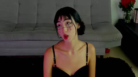 Snapshot of pauline_rouge chatting on 9, 10, 2025 Pauline online show from 9, 10, 2025