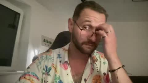 love bush online show from 27, 6, 2026
