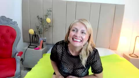 Snapshot of paultte chatting on 5, 2, 2026 paultte online show from 5, 2, 2026