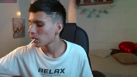 Snapshot of paulx18 chatting on 14, 3, 2026 P A U L online show from 14, 3, 2026